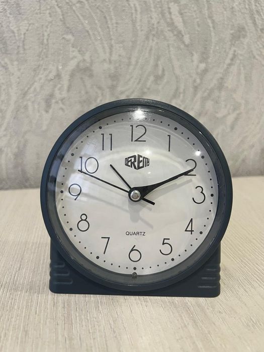 Продам часы настольные