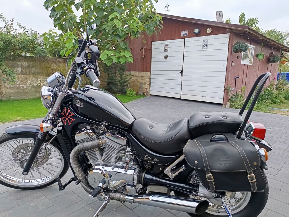 Suzuki intruder 800 VS