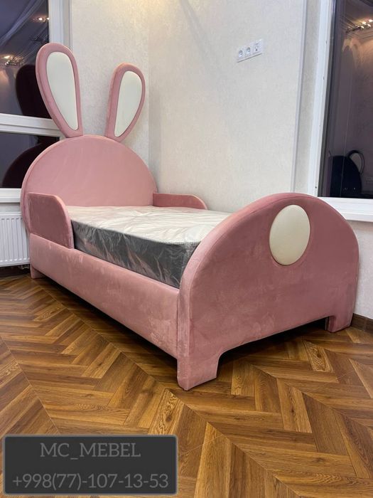 Трендовая детская кровать