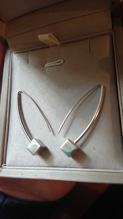Продам сережки эксклюзивные