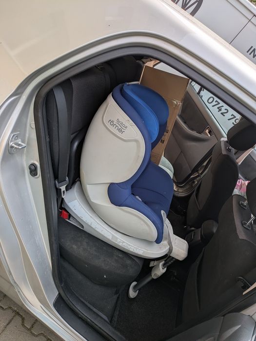 Scaun auto 360 Britax Romer isofix