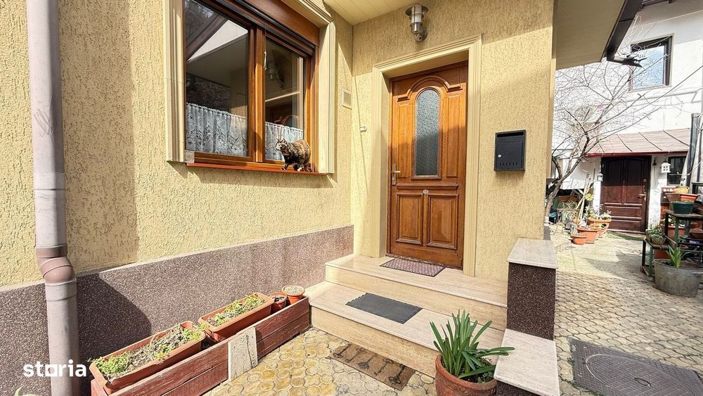 Oportunitate | Casă De Vânzare | 5 Camere | Curte Comună Maria Rosetti