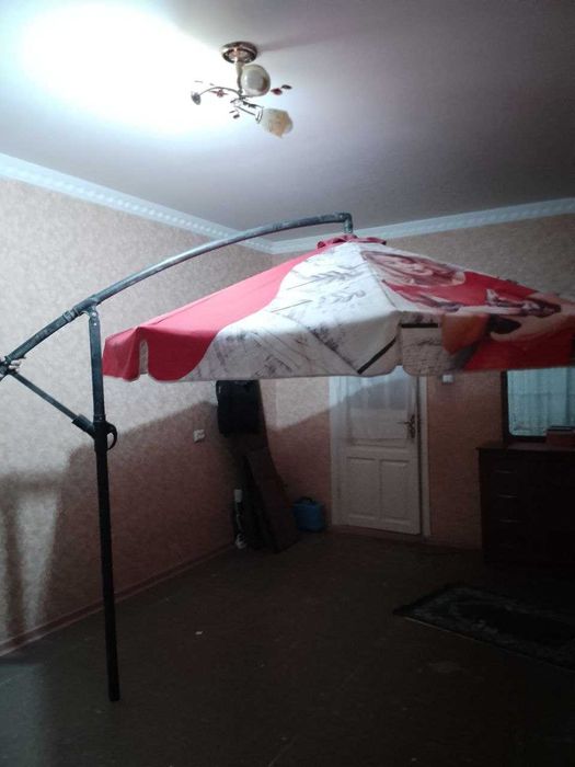Продам    зонтик