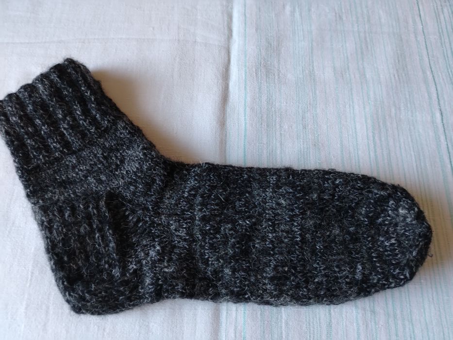 Носки ручной работы
