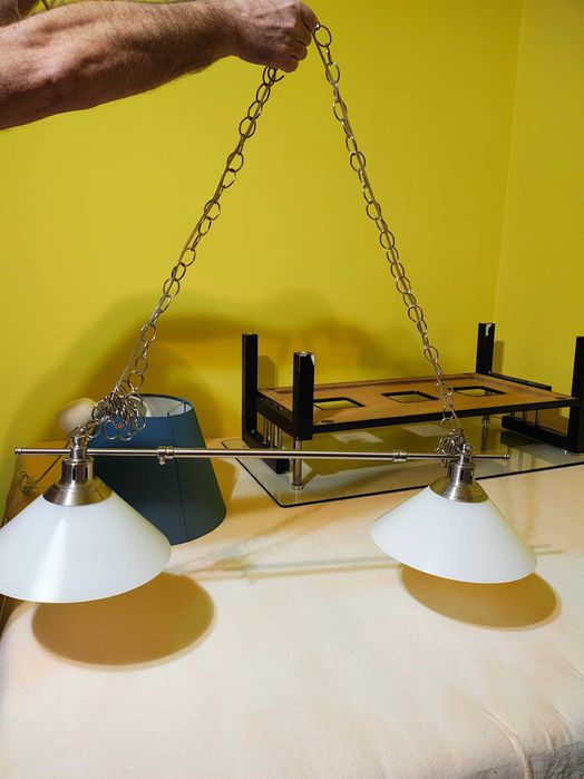 Lustra lampa 1- 2 palarii becuri moderna