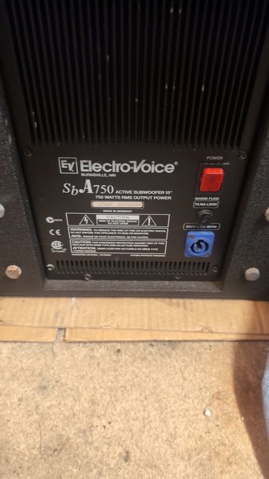 Boxe Electro- Voice EX-300 cu un subwoofer SB760