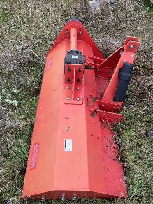 Продавам мулчер 2022г