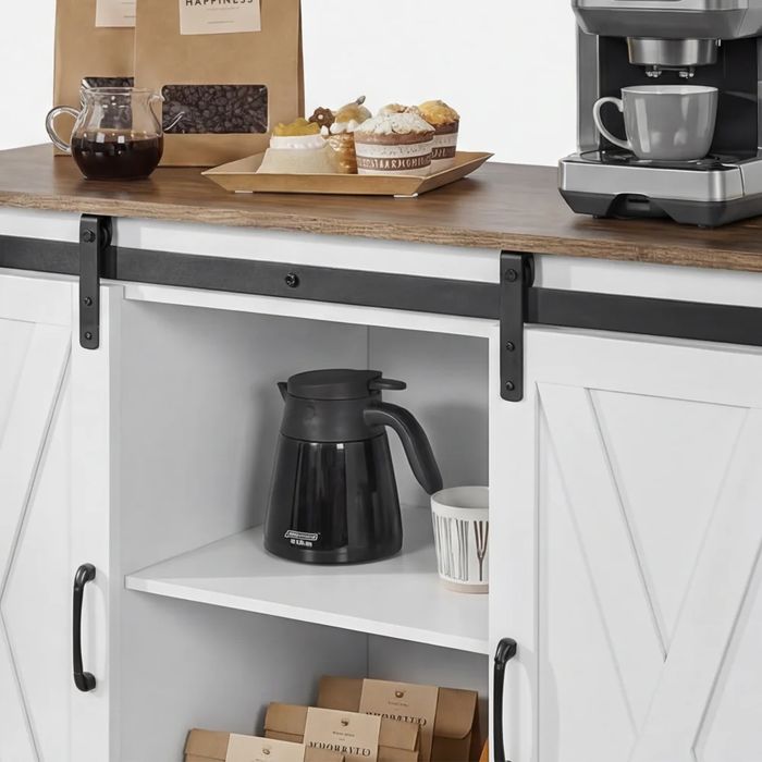 Кухненски Шкаф и Бюфет с Плъзгащи Врати в Рустикален Стил