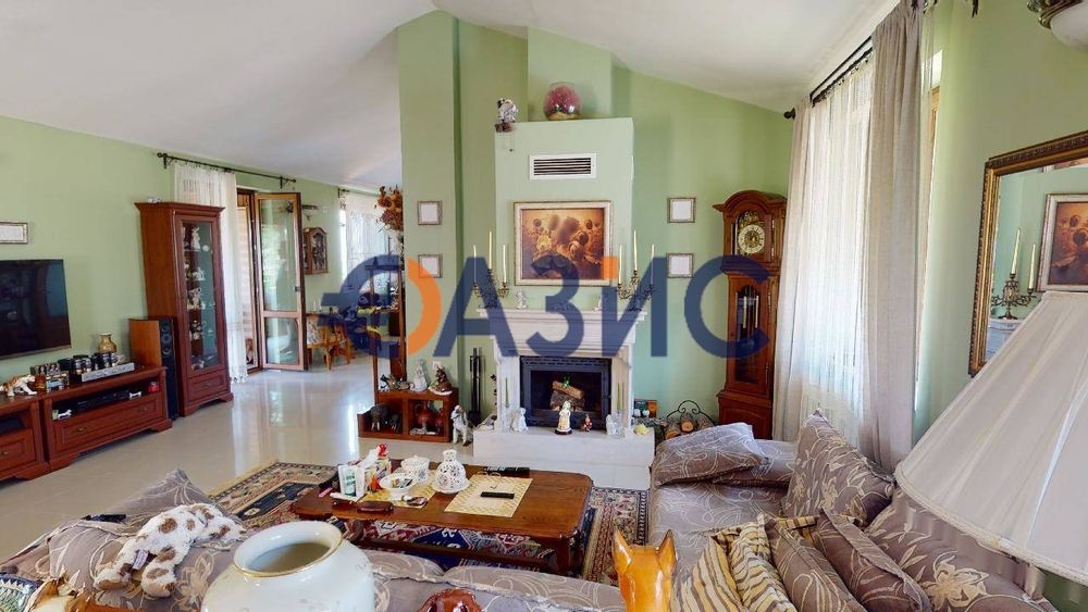 Къща с 4 спални 264 кв.м., в село. Кошарица, България, 385 000 евро #33363138
