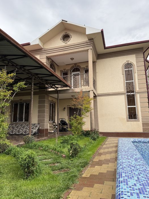 Ховли срочно сотилади !