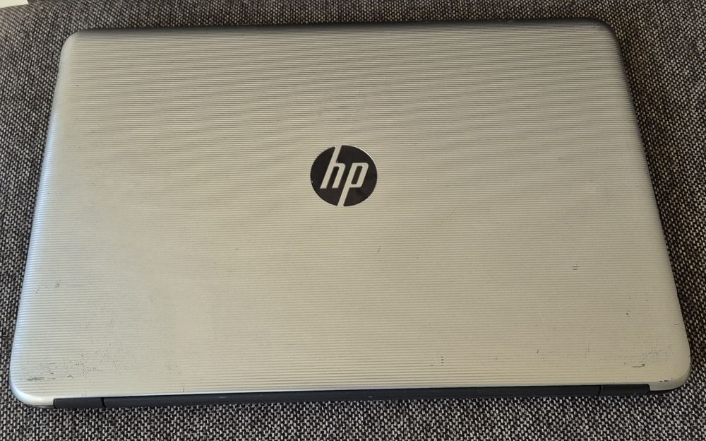 vand laptop Hp 15-ay104no..15.6 inch FH..i5 7200..8 Gb.Ssd Nvme 256 Gb