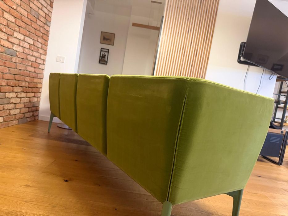 Canapea Pedrali Social - Design Italian, Catifea Verde, Stare Excelentă