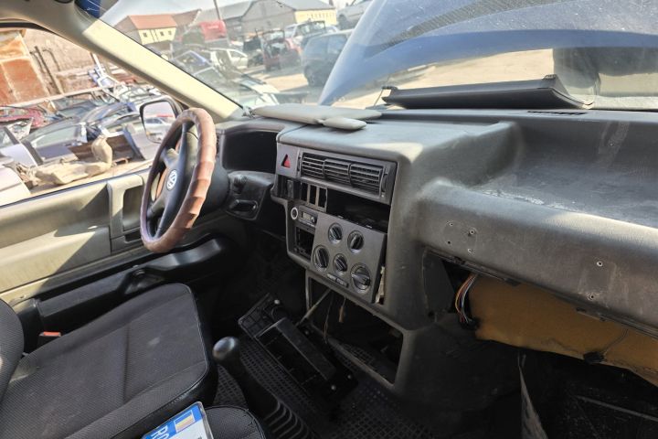 Piese Volkswagen VW Transporter 2003 2.5 TDI Syncro MT (102 hp)