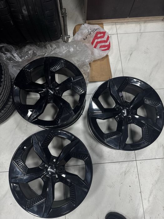 20 diska , teslaga taqilgan