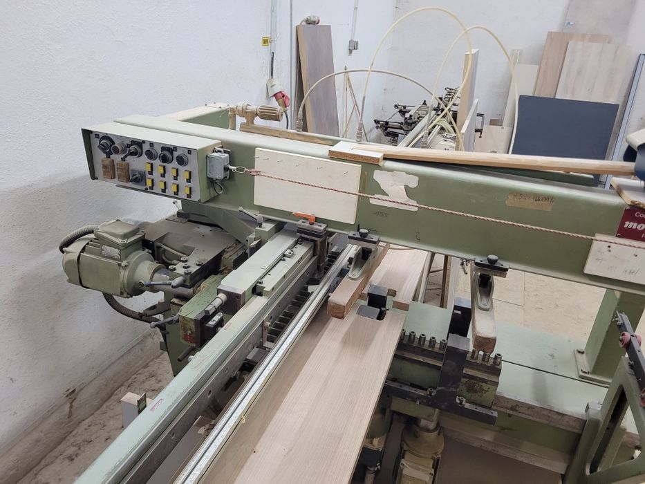 Super oferta mașina tâmplărie