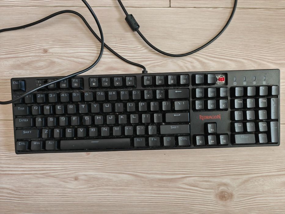 Tastatura Mecanica Redragon K582 iluminata RGB Surara red switch Red Dragon reddragon