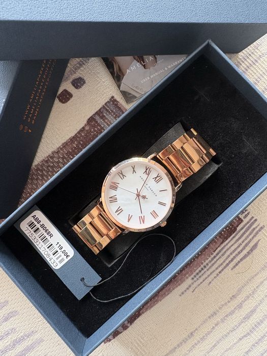 Часовник Amelia Parker НОВ!