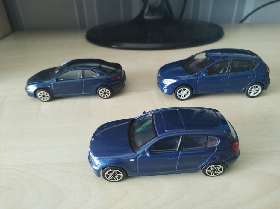 Разни модели 1/43