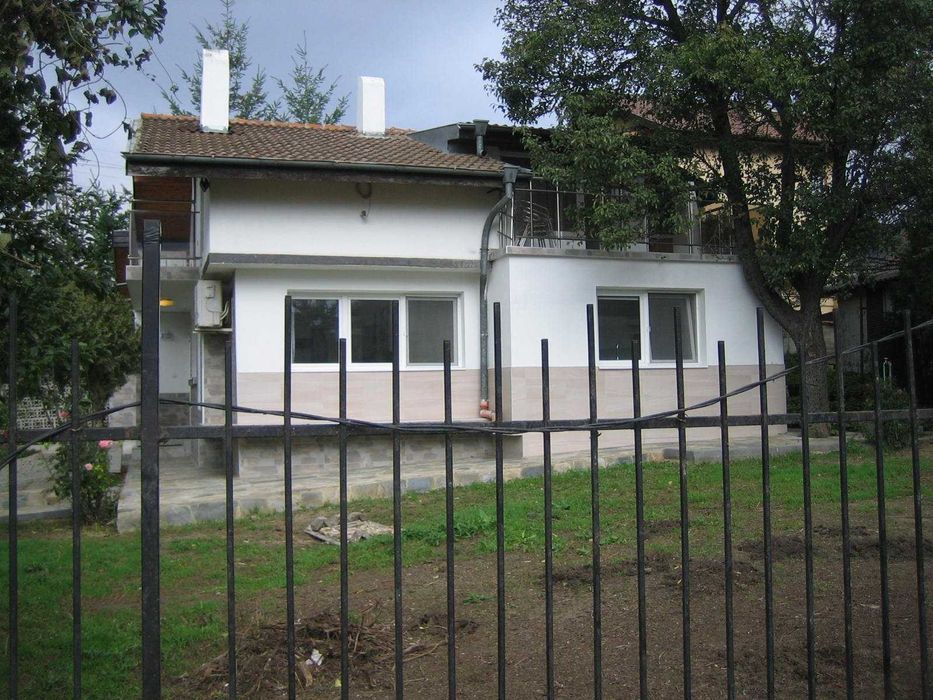 Дава се под наем Къща в Варна, Възраждане 1 - 225 кв.м за 1019.49 € - Снимка #9