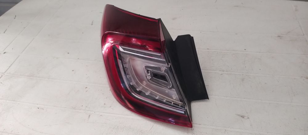 Lampa, stop stânga captur 2 cod 265558746R