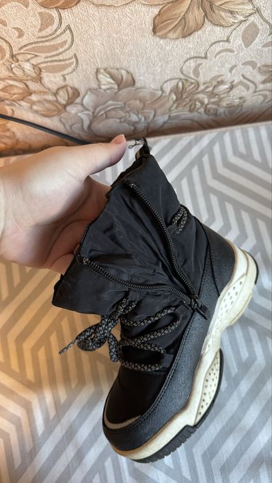 Продам зимние сапоги