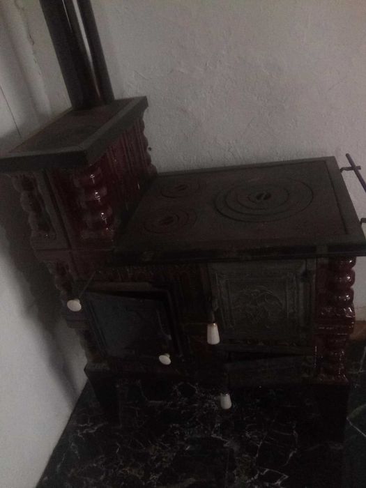Sobe și boiler lemne  de vânzarea! 1 teracotă (cizmă) 1 fantazia )