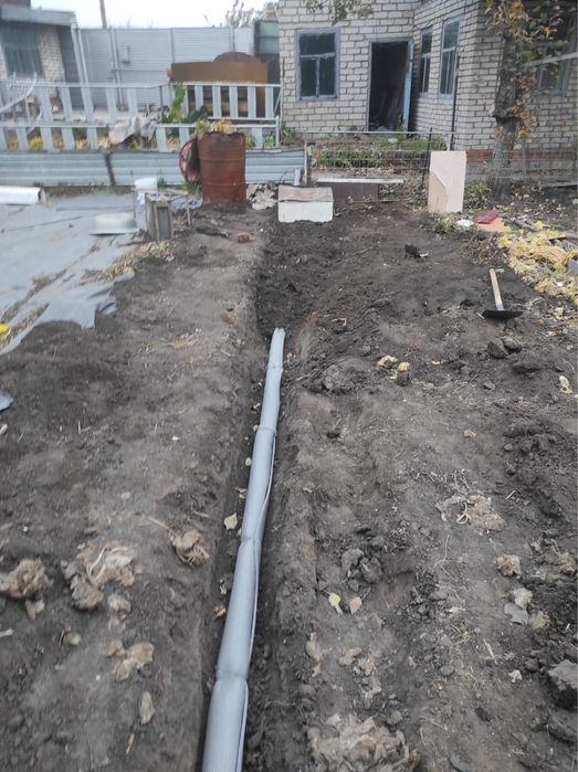 Сантехник, пластик, металл