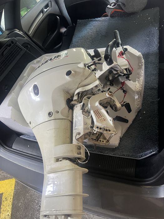 Motor barca Suzuki Bombardier 15CP 4T cizma lunga