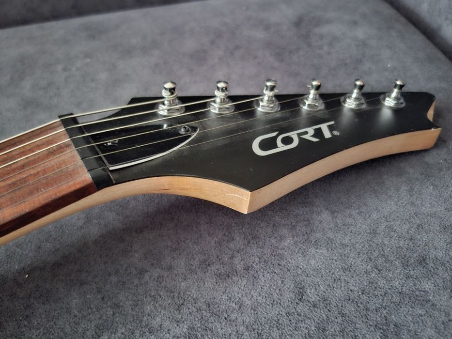 Электрогитара Cort x100
