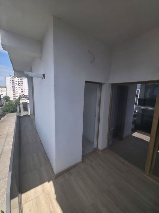 Apartament  3  CAMERE  SUPER  OFERTA -Intabulat-DIRECT PROPRIETAR  Comision 0%-100.000€