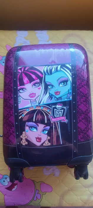 Детски куфар за пътуване