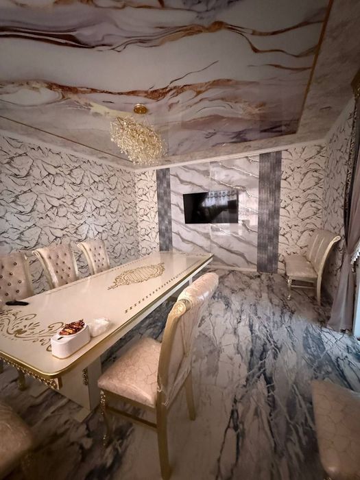 Karmana tumani malik katejlaridan 6 sotixli uy sotiladi