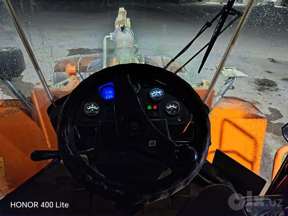 Фронтальный погрузчик DOOSAN SD300N