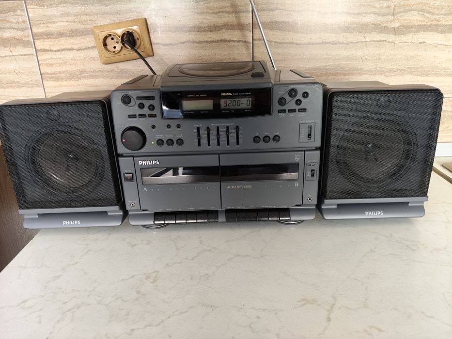 Boombox Philips radio casetofon, CD  tuner radio, auxiliar in, egalizator