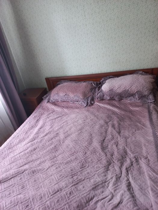 Продам спальный гарнитур