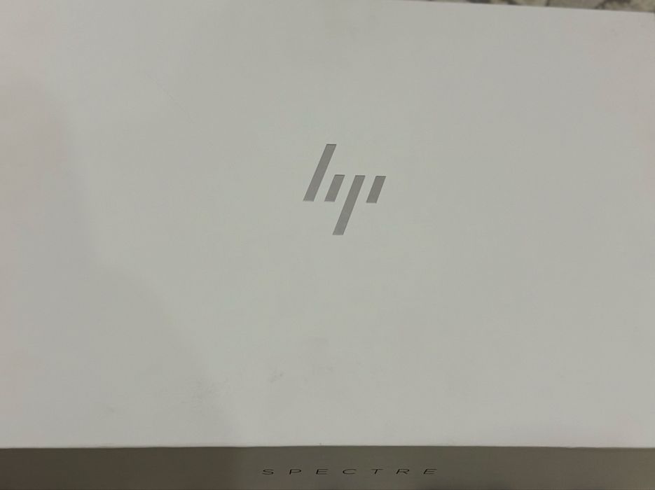 HP Spectre x360 16