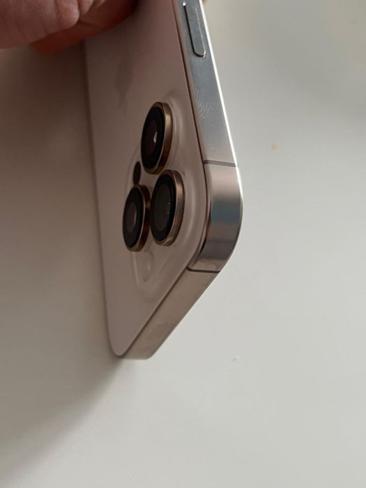 Iphone 16 pro 256gb desert titanium