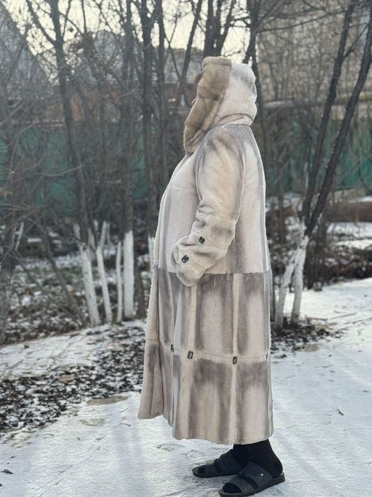 Продам норковую шубу