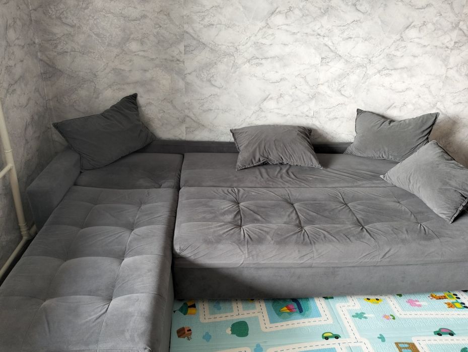 Продам угловой диван