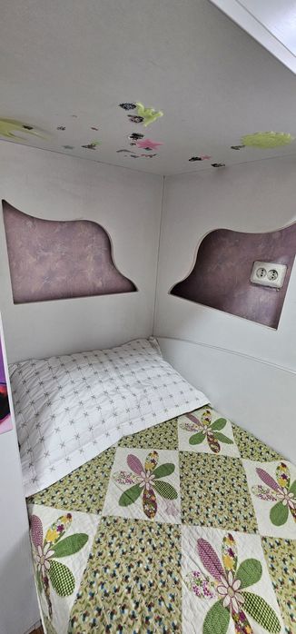 Детская двухэтажная кровать-шкаф