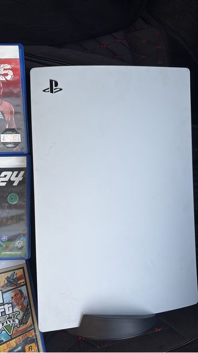 PlayStation пять
