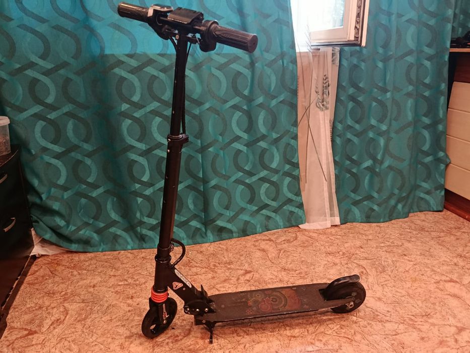 Продам Электро самокат