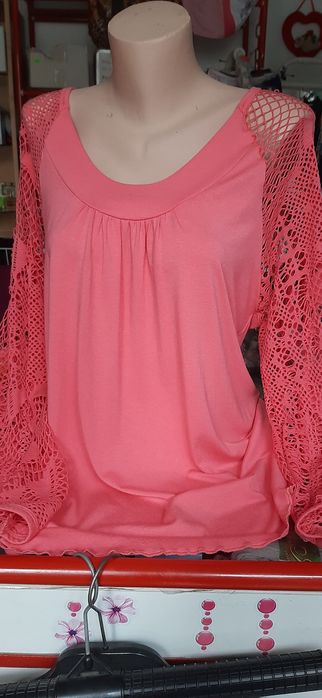 Нови туники, блузи.