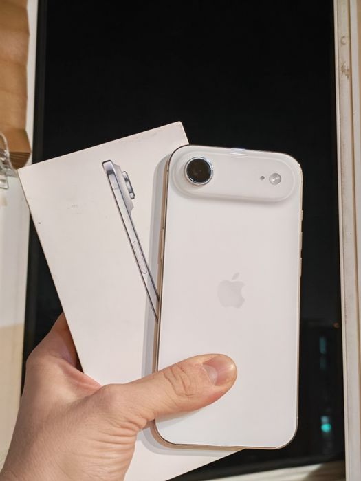 IPhone Air 256gb идеал как новый