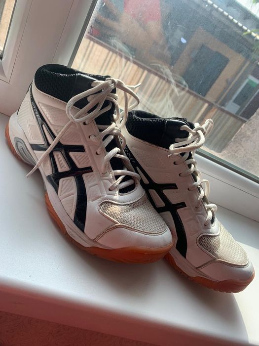 волейбольный кроссовки