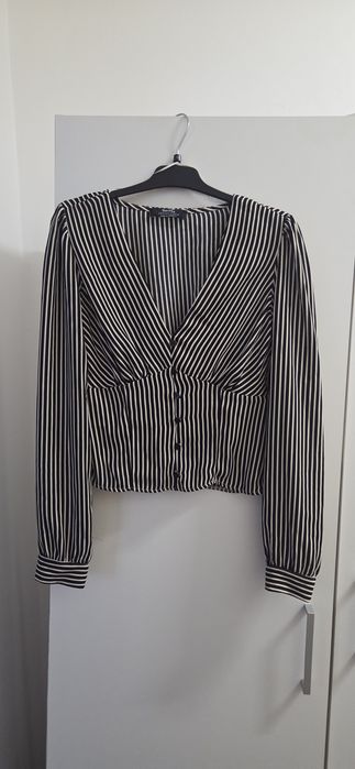 Camasa femei Bershka,marimea Xs,stare foarte buna