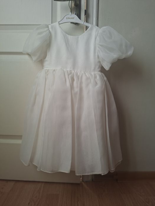 Продам платье для девочки