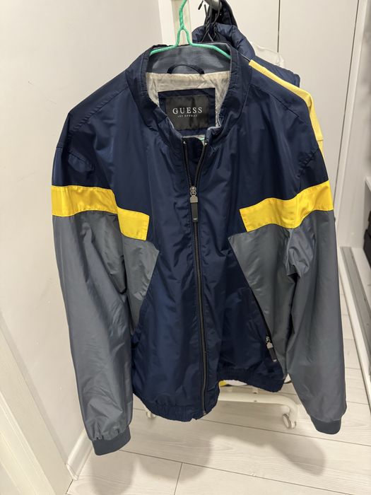 Geaca Guess marimea L