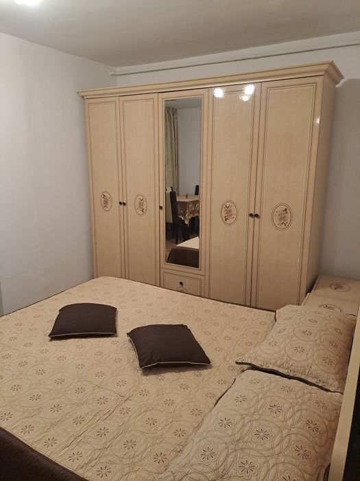 Închiriez apartament una cameră, etaj 2,zona Lidl Dărmănești
