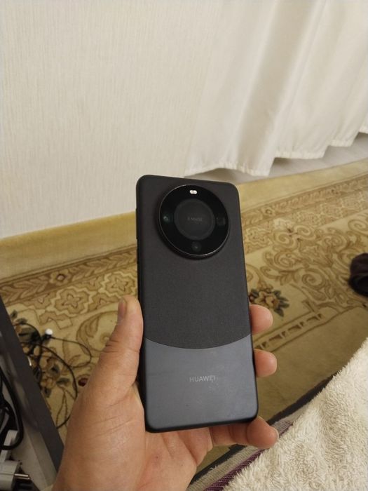 Продам Huawei mate 60.